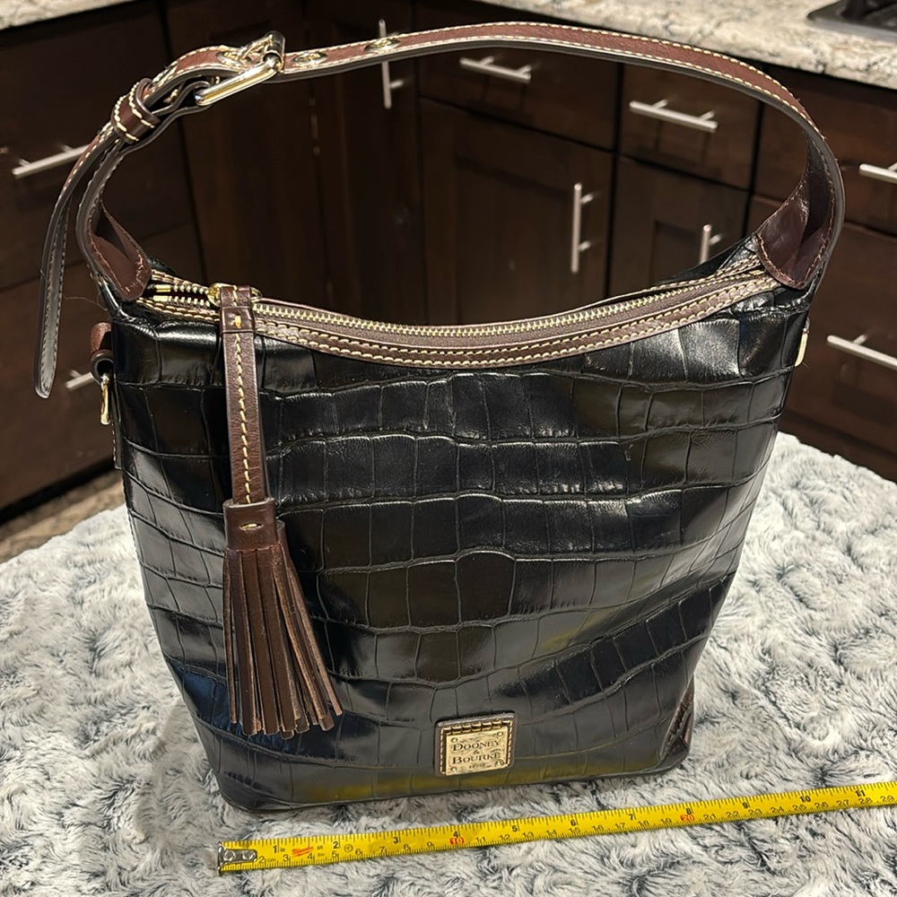 Dooney & Bourke shoulder bag